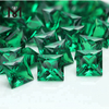 Квадратные 12*12 изумрудно-зеленых кристаллов гидрокварца
