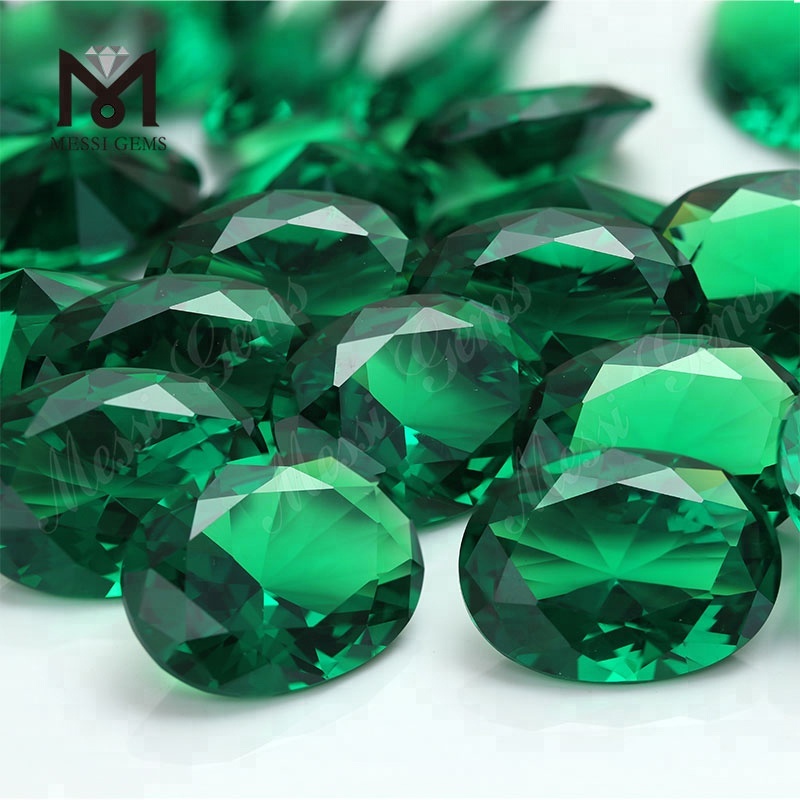Лаборатория овала 15*20 создала драгоценные камни из синтетического кварцевого кристалла гидрокварца.