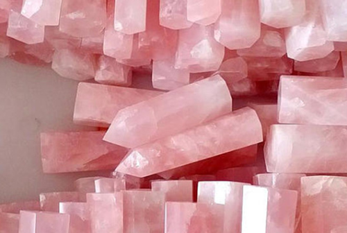 розовый кристалл