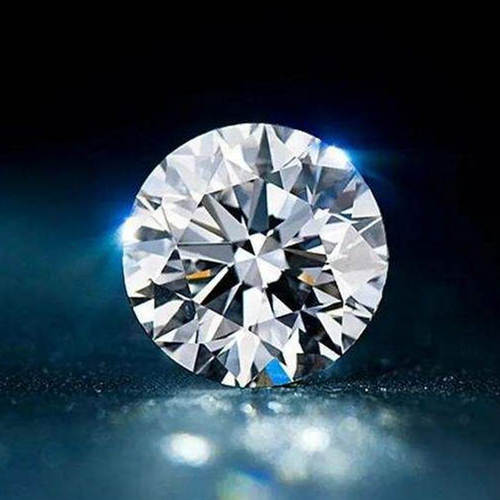 Из чего сделан муассанитовый алмаз? Является ли муассанитовый алмаз бриллиантом?