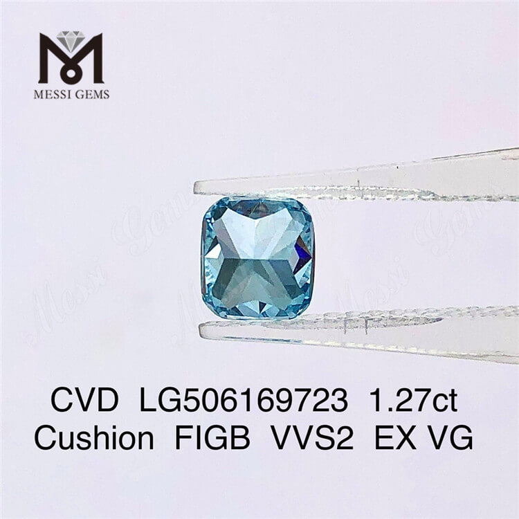 Голубой бриллиант 6,55x5,93x3,97 мм, созданный в лаборатории FIG огранки Cushion Cut VVS весом 1,27 карата