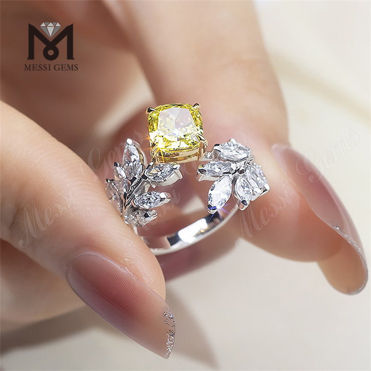 обручальное кольцо с желтым бриллиантом