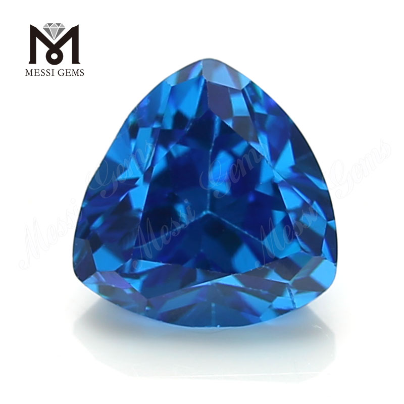 Высокое качество в форме триллиона 8 * 8 мм Голубой топаз CZ Кубический цирконий Камень Цена
