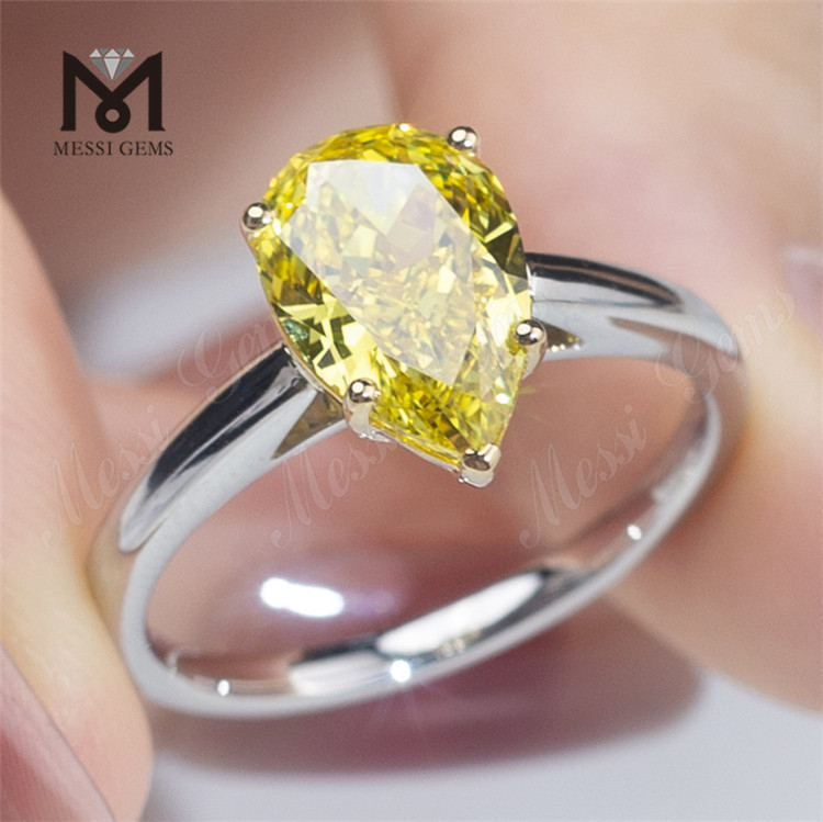 обручальное кольцо с бриллиантом
